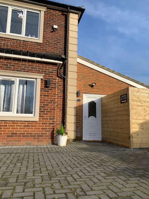 Carshalton Apartment C, A One Bedroom Flat In South London מראה חיצוני תמונה