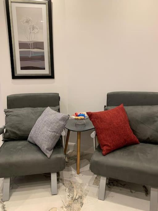 Carshalton Apartment C, A One Bedroom Flat In South London מראה חיצוני תמונה