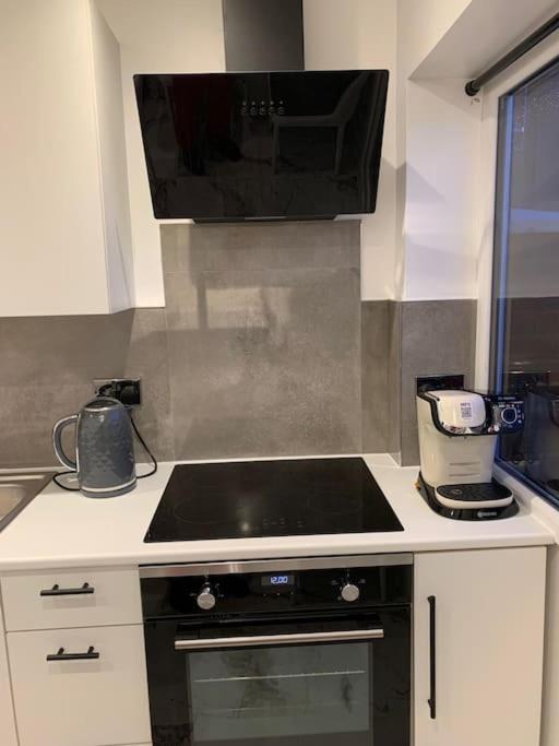 Carshalton Apartment C, A One Bedroom Flat In South London מראה חיצוני תמונה